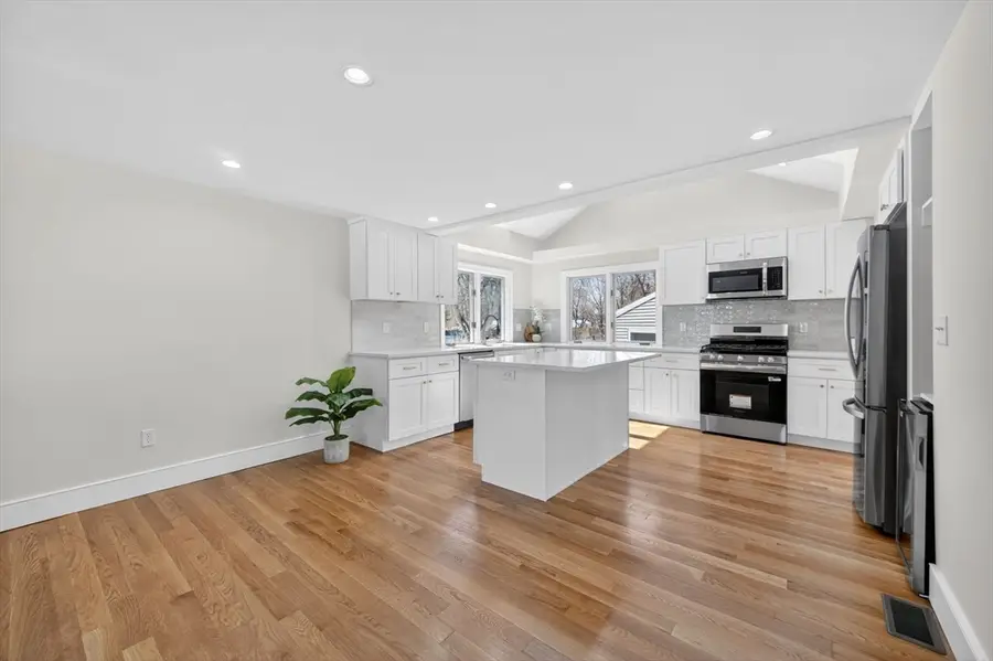 41 Neillian St #41, Bedford, MA 01730 - #3