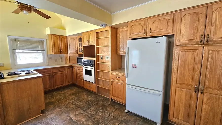 59 North Hatfield Rd, Hatfield, MA 01038 - #2