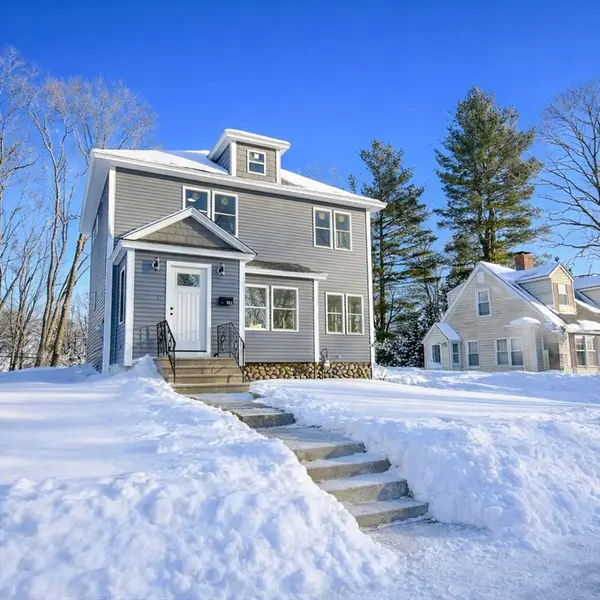 122 Copperfield Rd, Worcester, MA 01602