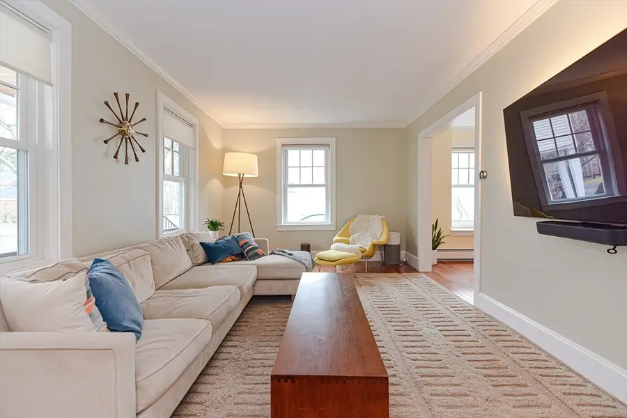 8 Damien Rd, Wellesley, MA 02481 - #2