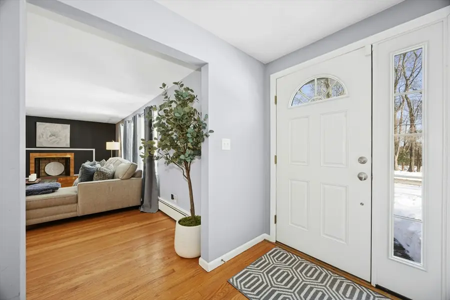 13 Dennis Circle, Northborough, MA 01532 - #2