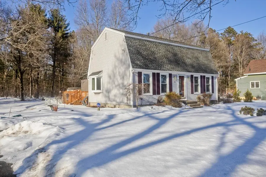 112 North St, Agawam, MA 01001 - #2