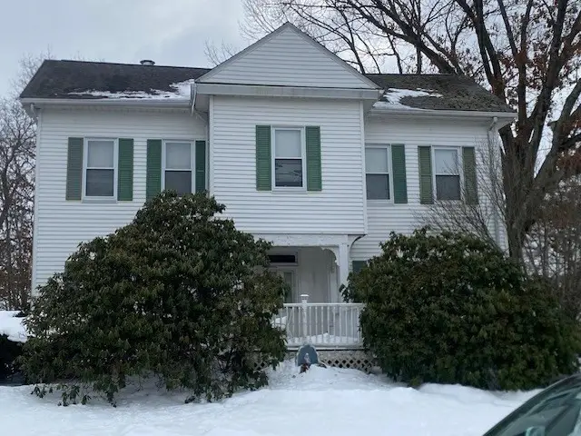 32 Vernon St, Waltham, MA 02453 - #1