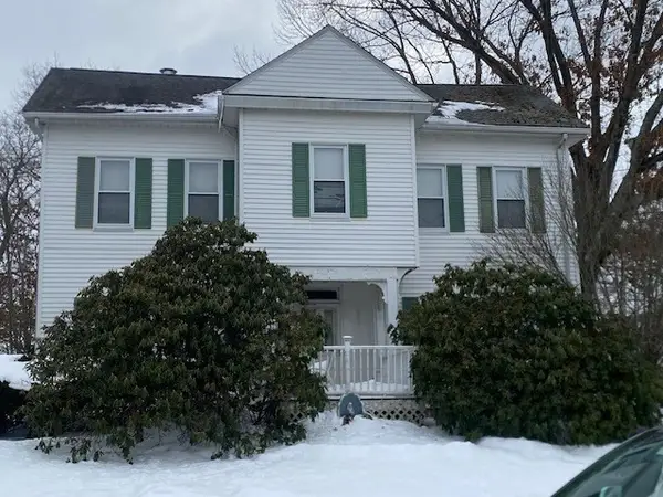 32 Vernon St, Waltham, MA 02453