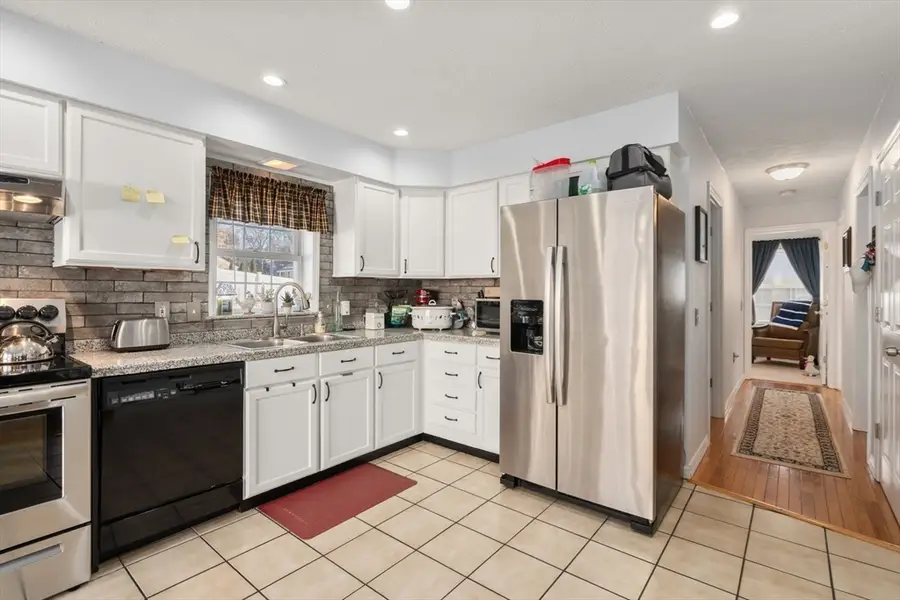 15 Cross St, Chicopee, MA 01013 - #2