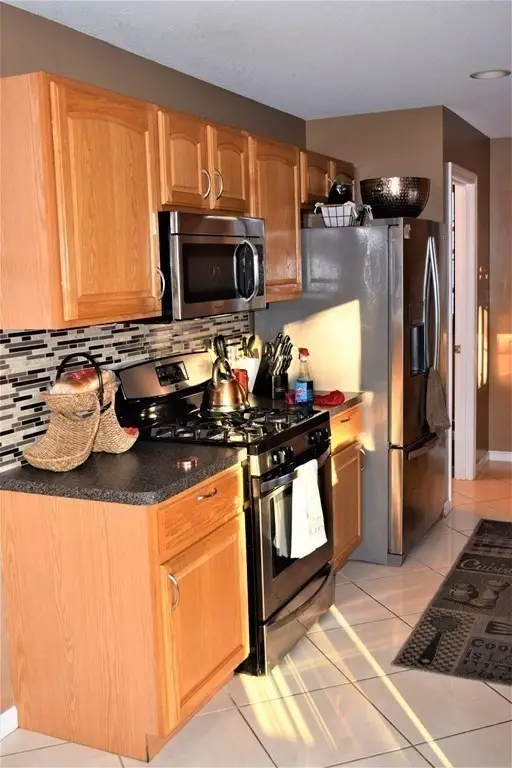 104 Appleton St, Springfield, MA 01108 - #3