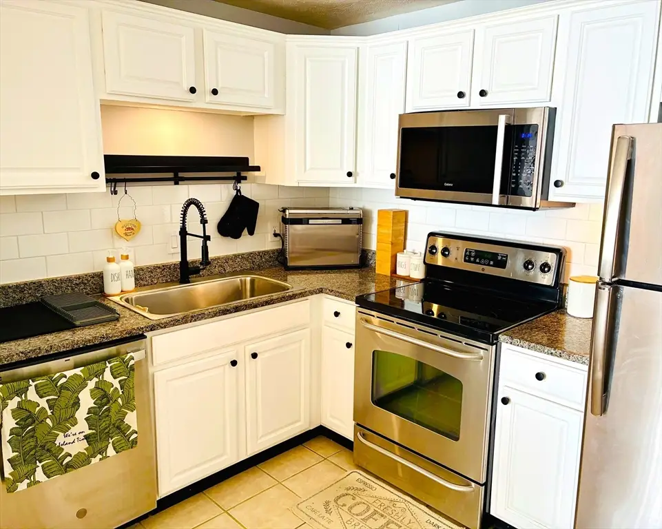 1105 Lexington Street #6-4, Waltham, MA 02452 - #1