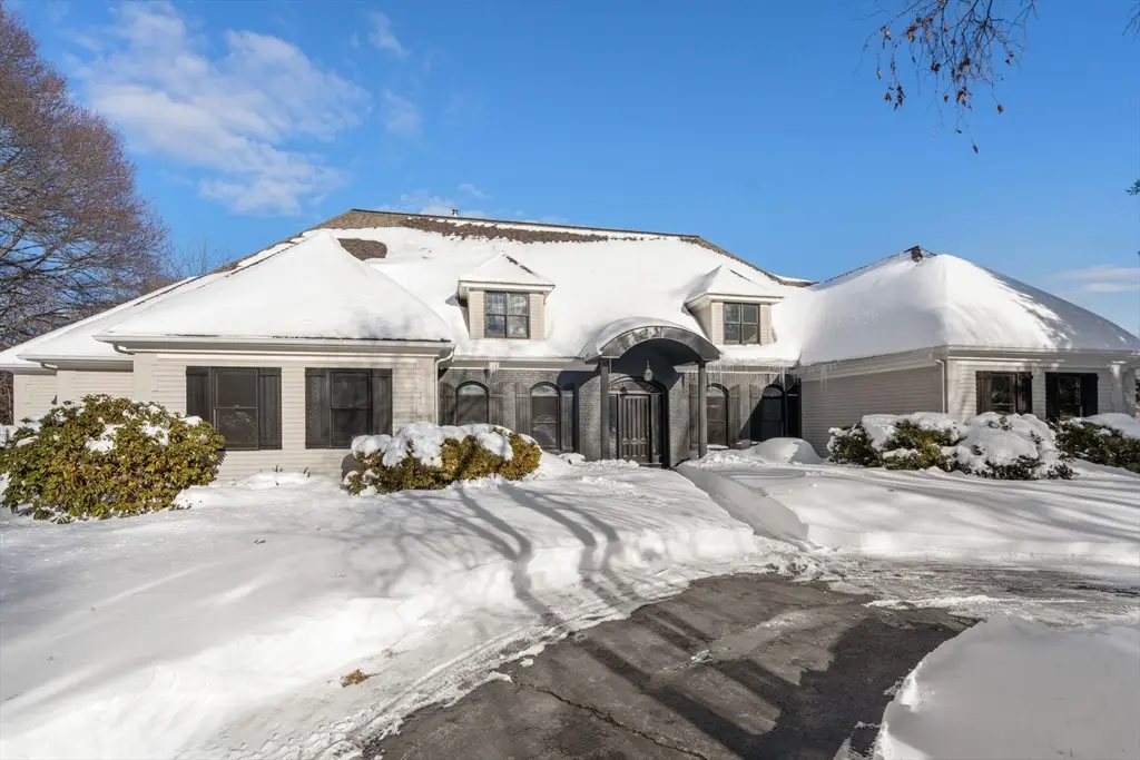 6 Dairy Farm Ln, Wayland, MA 01778 - #1