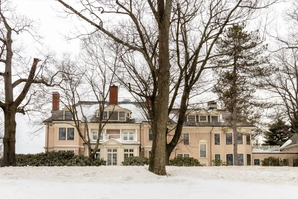 100 Pond St #9, Boston, MA 02130 - #1