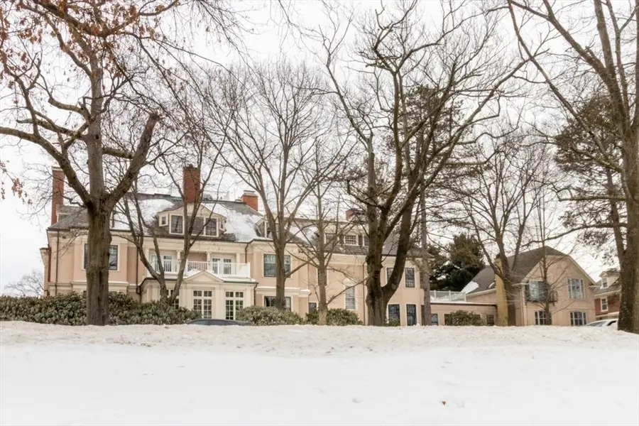 100 Pond St #9, Boston, MA 02130 - #2