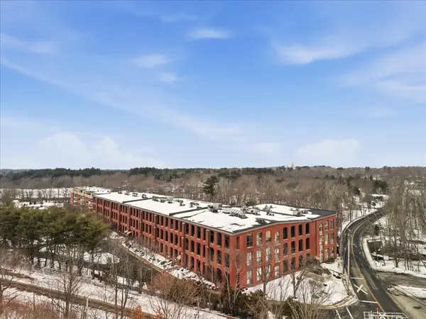 96 Old Colony Ave #363, Taunton, MA 02718