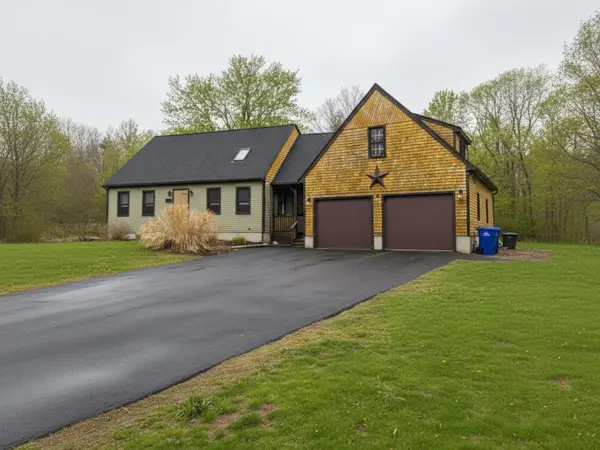 88 Morgan Dr, Taunton, MA 02780