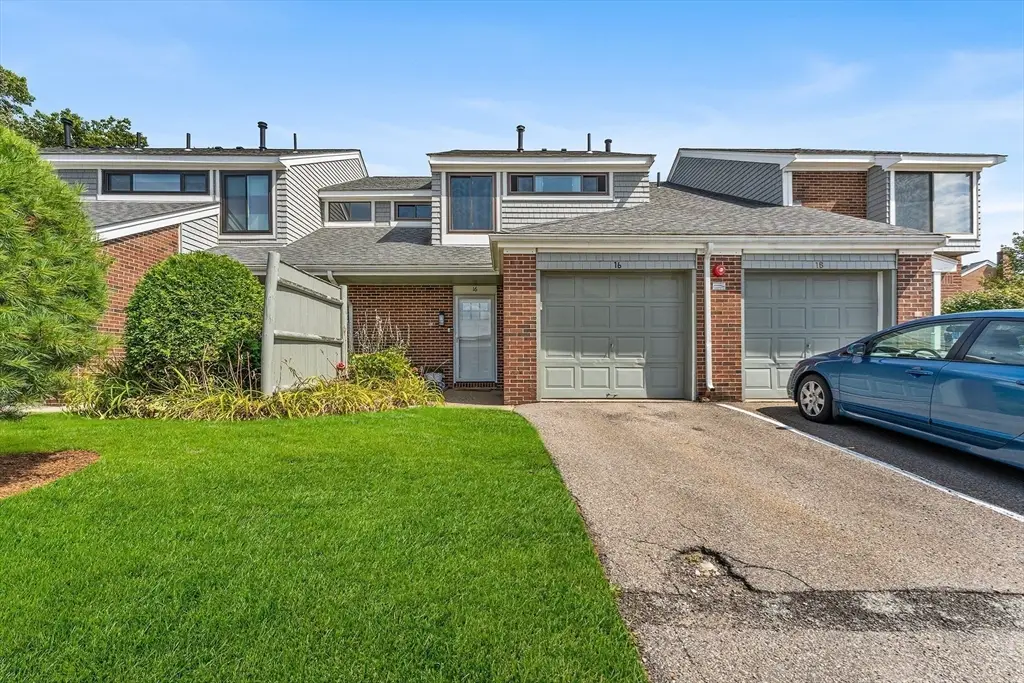 16 Meadowood Dr #16, Stoughton, MA 02072 - #1