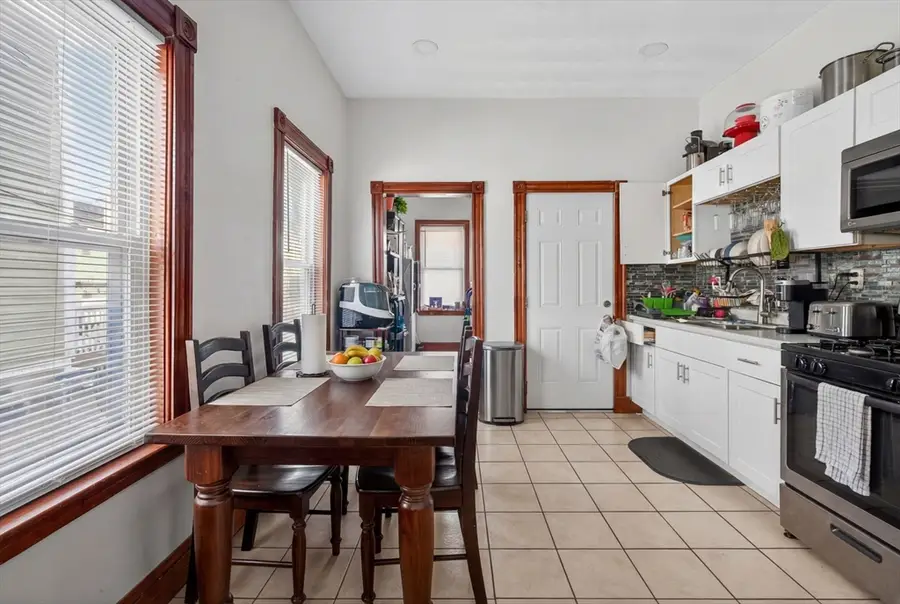 27 Larchmont St, Boston, MA 02124 - #3