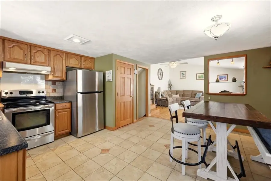 68 Palmer Rd, Plymouth, MA 02360 - #3