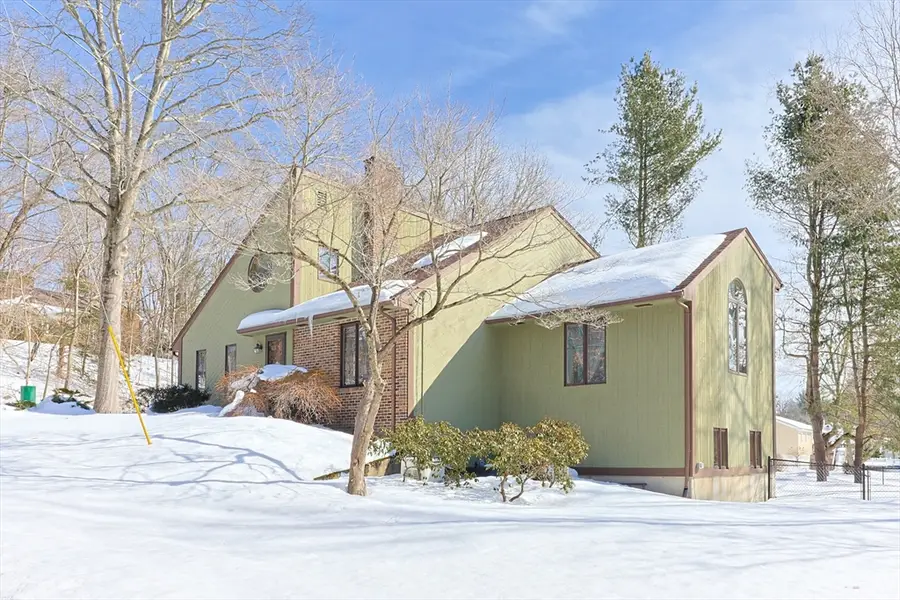 28 Gilfillan Rd, North Smithfield, RI 02896 - #2