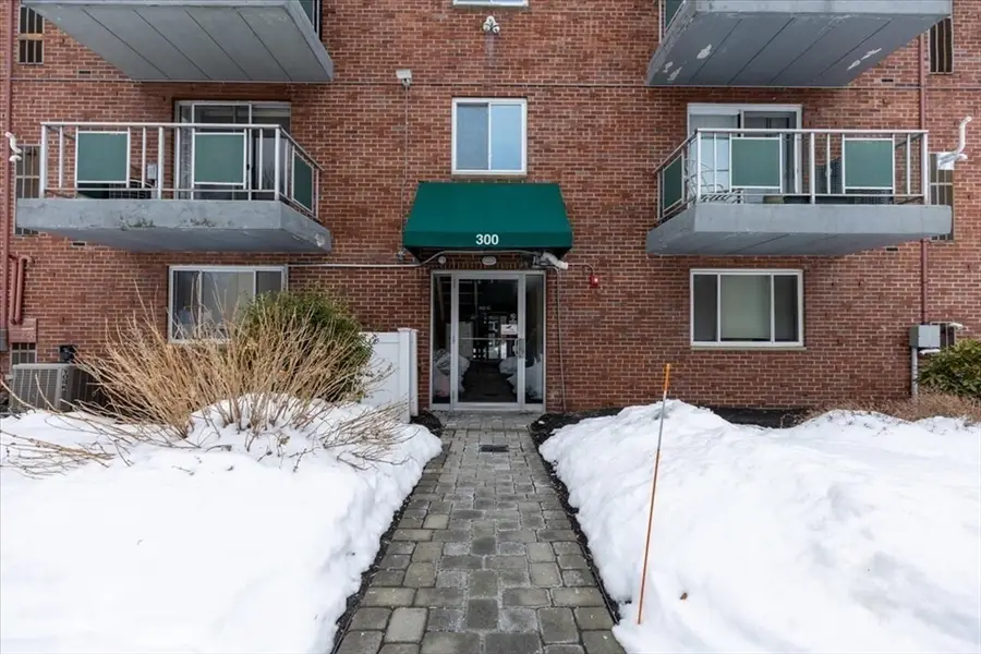 300 Commercial Street #23, Braintree, MA 02184 - #3