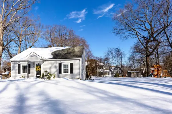 122 Samoset Ave, Mansfield, MA 02048