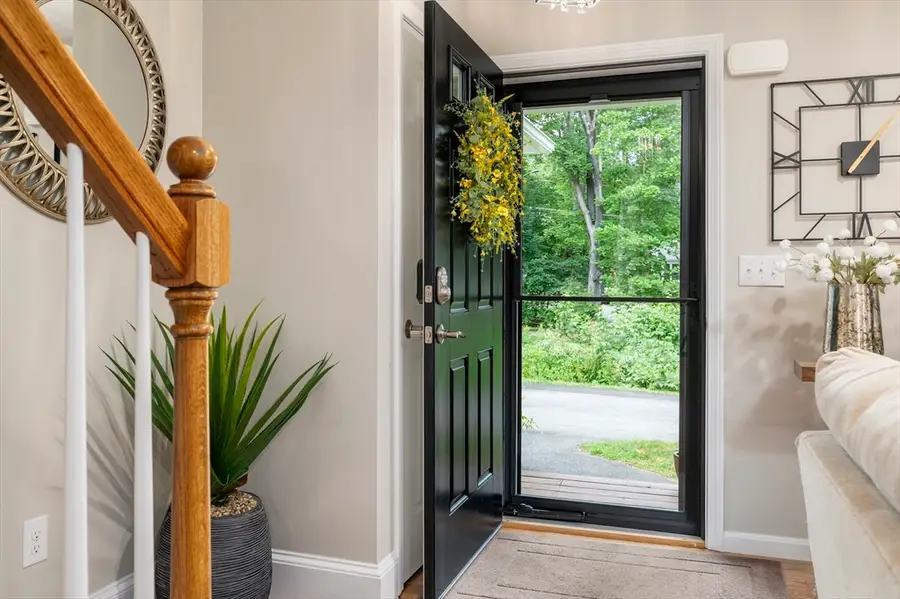 16 Farnum St, Uxbridge, MA 01569 - #3