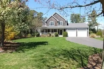 18 Red Pine Ln, Wareham, MA 02571