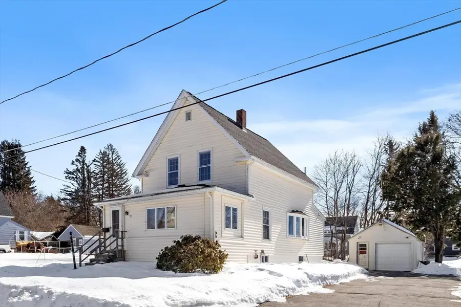14 Columbus Ave, Baldwinville, MA 01436 - #3