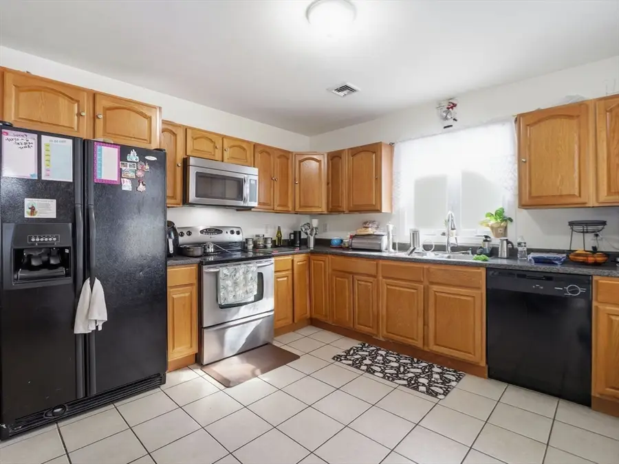 12-14 Dover St, Haverhill, MA 01830 - #3