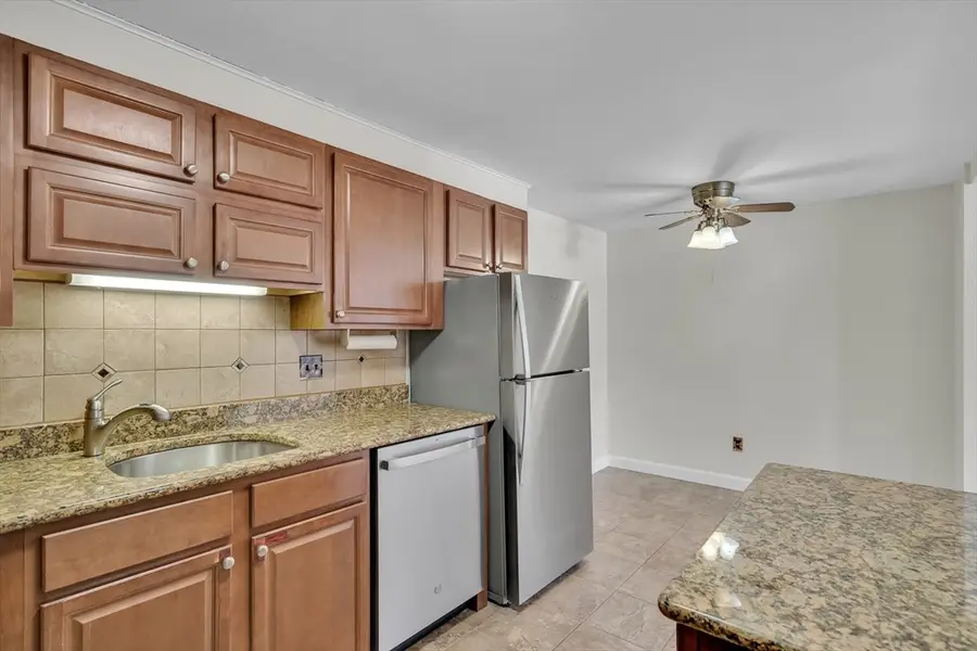 8 Old Colony Ln #2, Arlington, MA 02474 - #3