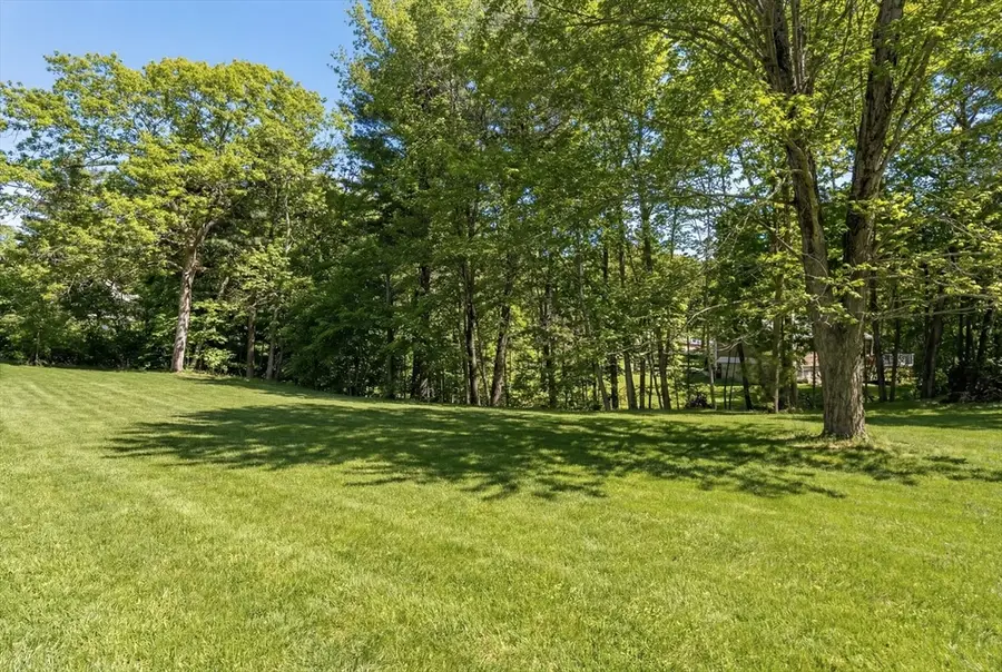 41 Scaddings St, Taunton, MA 02780 - #3