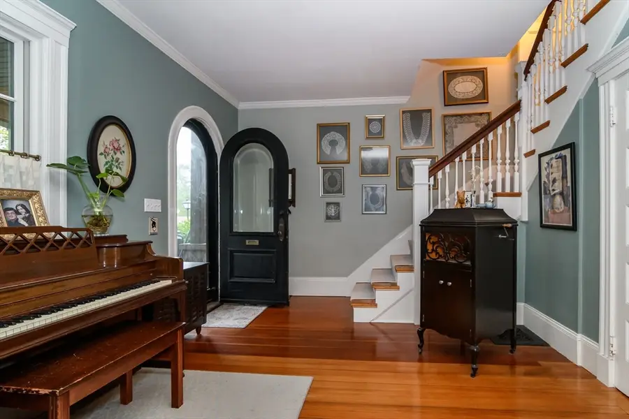 18 Eaton Court, Wellesley, MA 02481 - #3