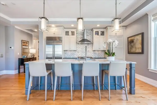 361 W 4th St #5, Boston, MA 02127