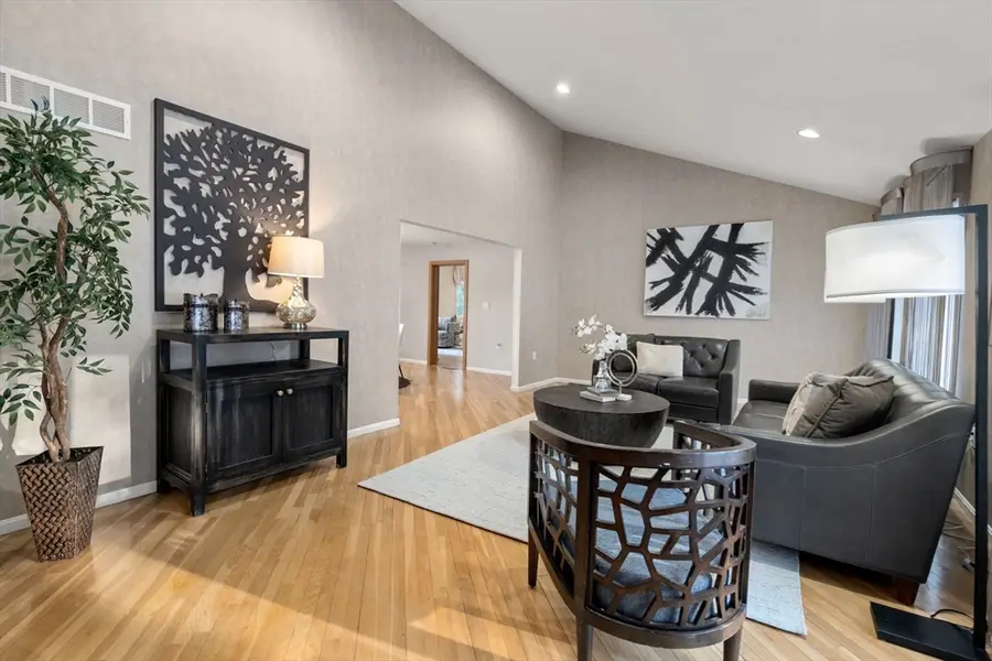 62 Bishop Road, Sharon, MA 02067 - #3