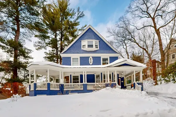 97 Montvale, Newton, MA 02459