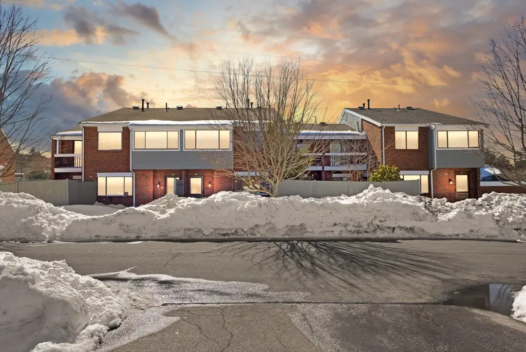 34 Rosewood Dr #34, Stoughton, MA 02072 - #1