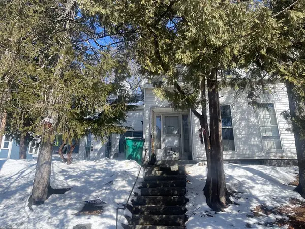 102 Pleasant St, Fitchburg, MA 01420