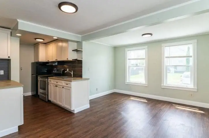 13 Main St, Plaistow, NH 03865 - #3