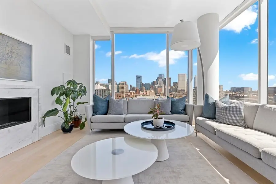 380 Harrison Ave #PH-2K, Boston, MA 02118 - #2