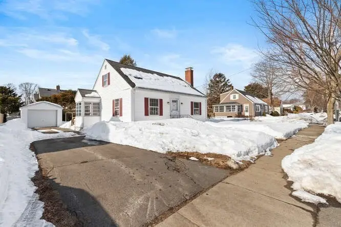 61 Ellsworth Ave, Beverly, MA 01915 - #1