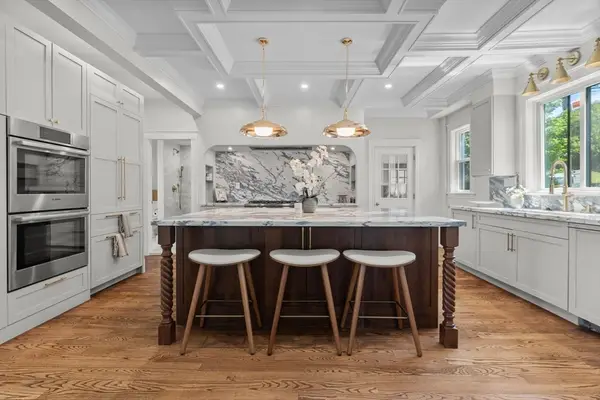 199 Palfrey St, Watertown, MA 02472