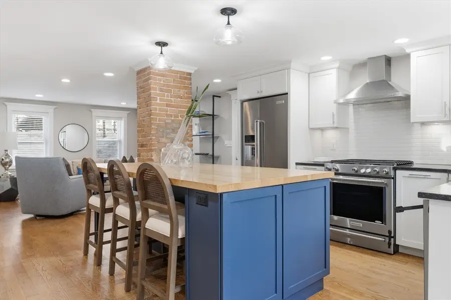 19 Linden St, Boston, MA 02127 - #3