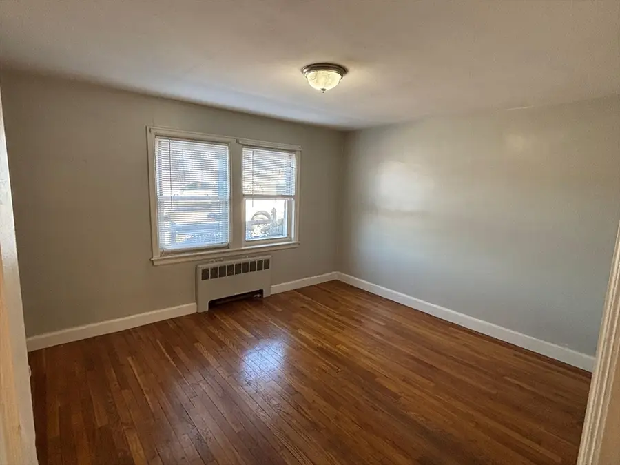 915 Hancock St #2, Quincy, MA 02170 - #3