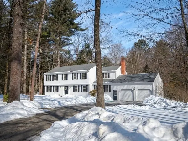 316 Lindsay Pond Rd, Concord, MA 01742