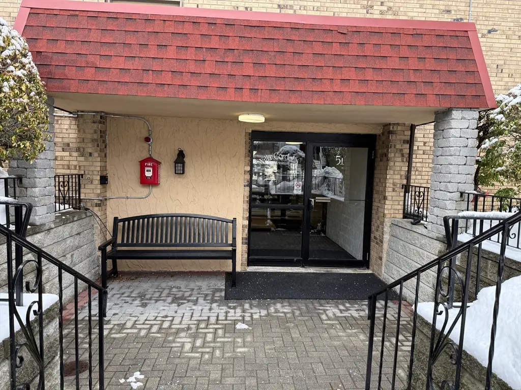 43-51 Albion St #C9, Melrose, MA 02176 - #1