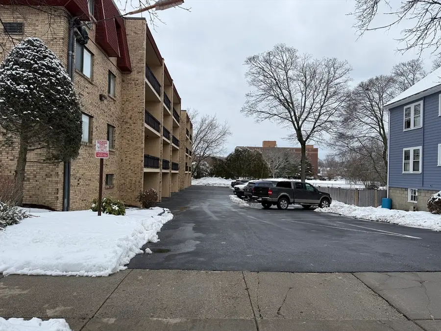 43-51 Albion St #C9, Melrose, MA 02176 - #3