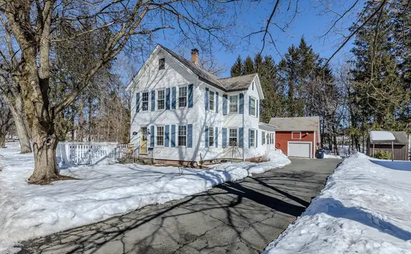 26 S Main St, Deerfield, MA 01373
