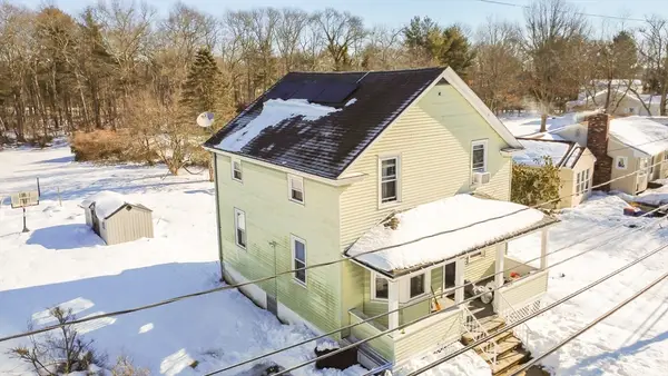 803 Tarkiln Hill Rd, New Bedford, MA 02745