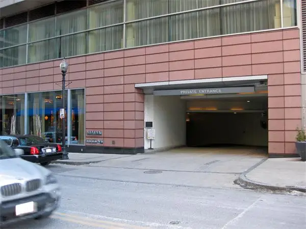 2 Avery St. 4, Boston, MA 02111