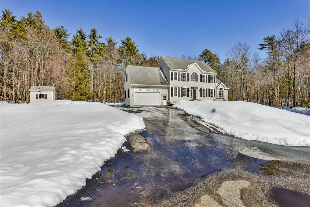 8 Casie Ln, Pepperell, MA 01463 - #1