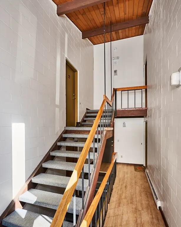 242 N East St. #24, Amherst, MA 01002 - #3