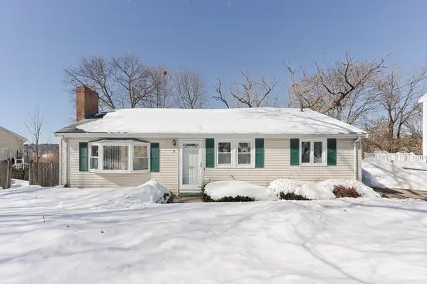 11 Lorraine Ter, Arlington, MA 02474