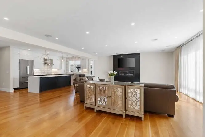 75 Greenough St #2, Brookline, MA 02445 - #2